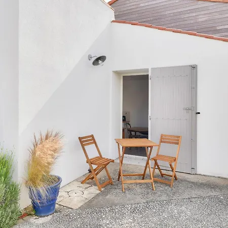 Sejour Calme, 1,5 Km De La De La Terriere Apartment