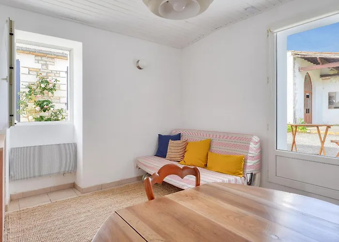 Sejour Calme, 1,5 Km De La De La Terriere *